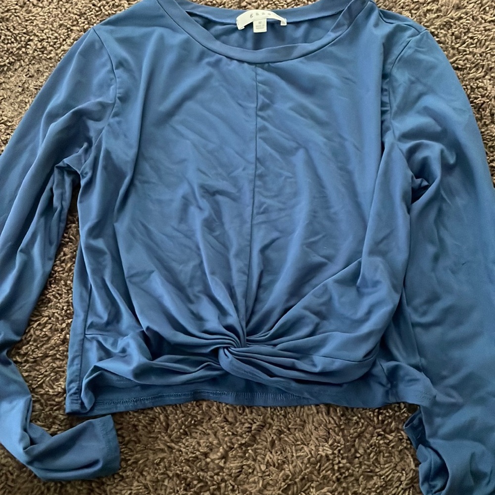 Twist bottom crop top